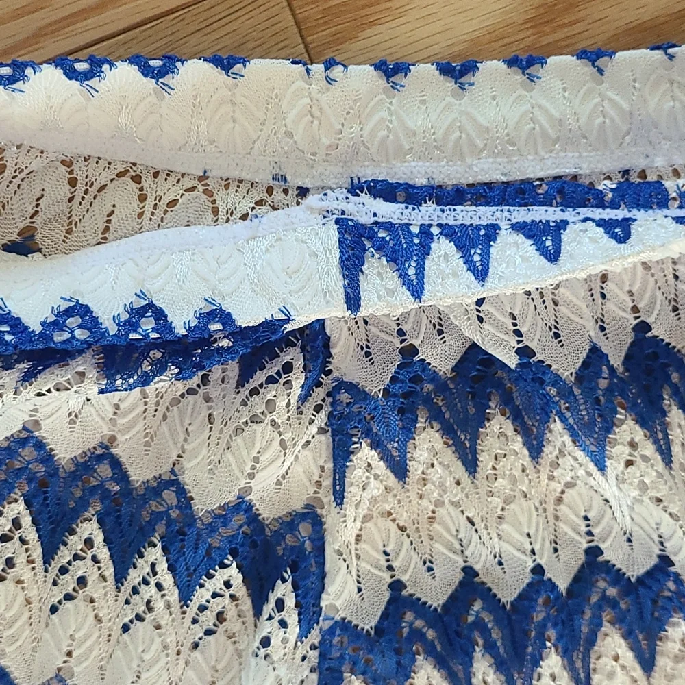 Shein Swim Cover-up Beach Capris.  Size Small*  Blue/White Chevron - Picture 5 of 7